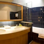 Отель Le Relais Du Roy 3*