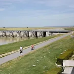Le Relais Du Roy Отель 3*