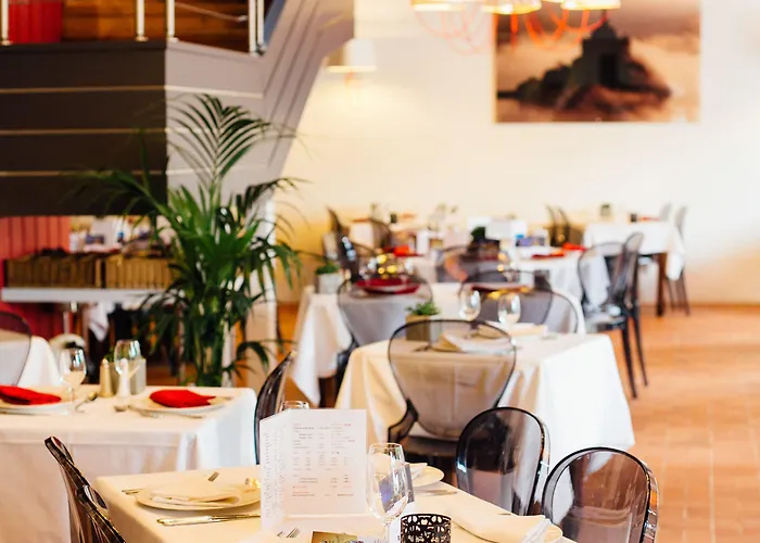 Le Relais Du Roy Hotel 3*