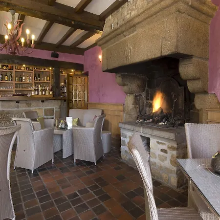 Le Relais Du Roy Отель 3*